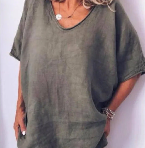 T-shirt ample col en V | Élégance décontractée pour journées ensoleillées