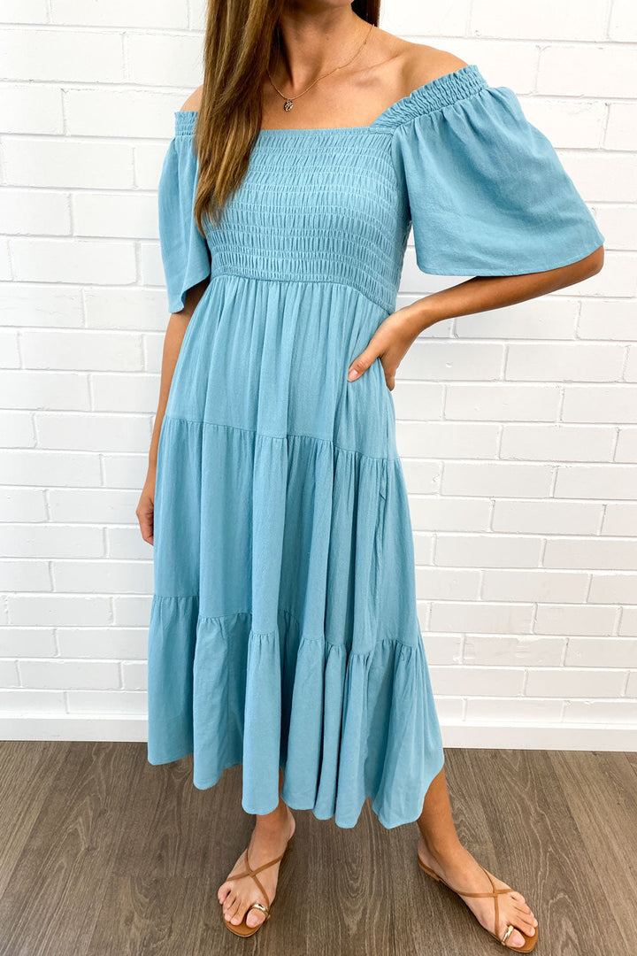 Robe midi à épaules dégagées | Volume léger et allure féminine