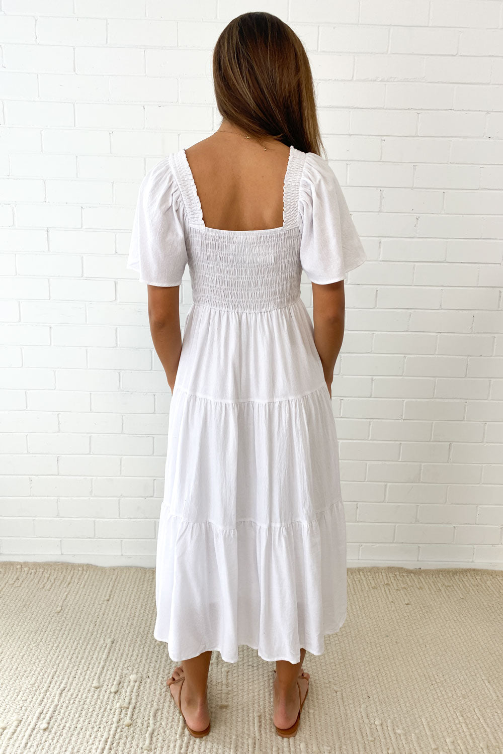 Robe midi à épaules dégagées | Volume léger et allure féminine