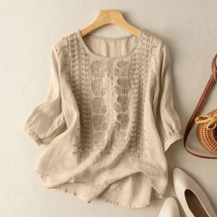 Blouse brodée ample | Détail bohème et confort raffiné