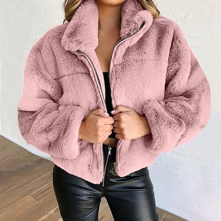 Veste en fausse fourrure zippée | Douceur hivernale