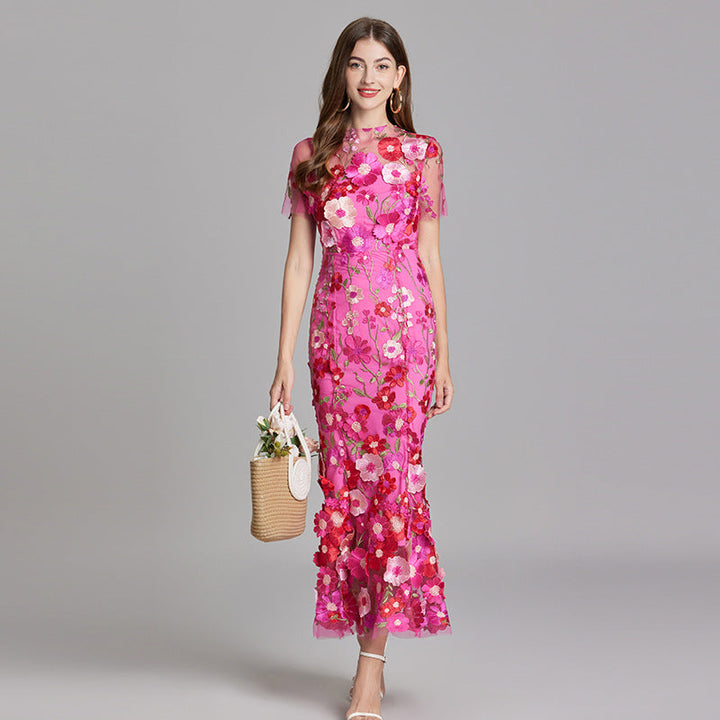 Robe longue brodée | Élégance florale pour les occasions spéciales