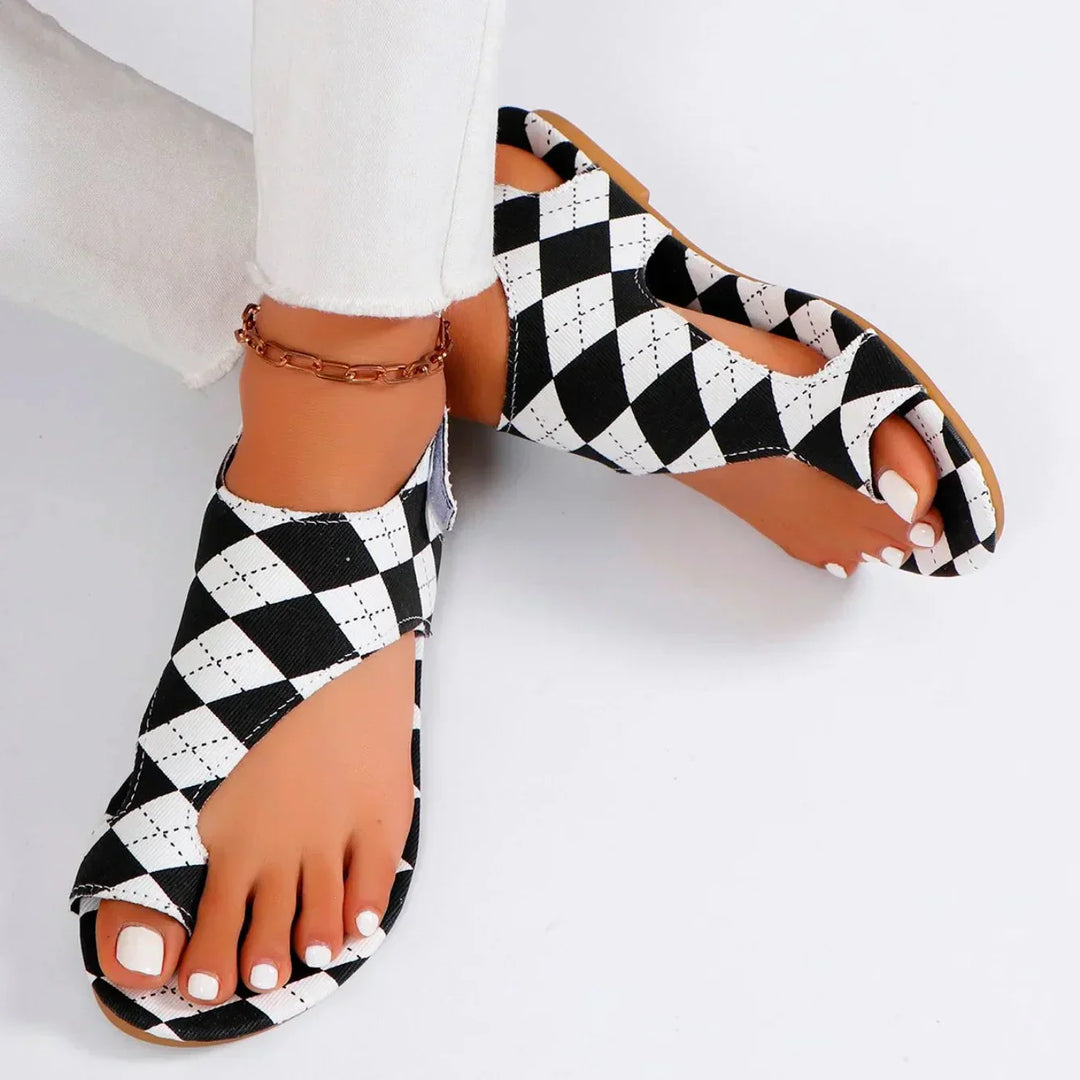 Sandales plates ajourées effet vichy | Style décontracté