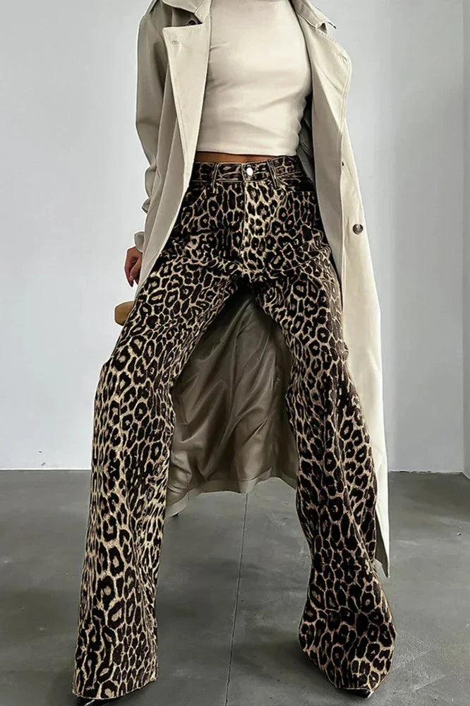Pantalon évasé à imprimé animal | Tendance et audacieux
