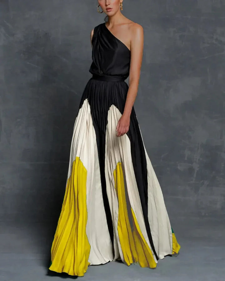 Robe longue satinée | Élégance asymétrique