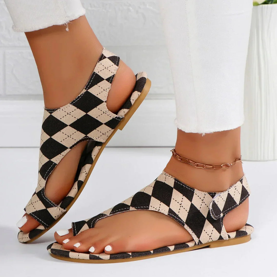 Sandales plates ajourées effet vichy | Style décontracté