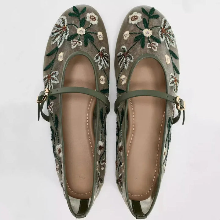 Ballerines brodées | Élégance florale et confort