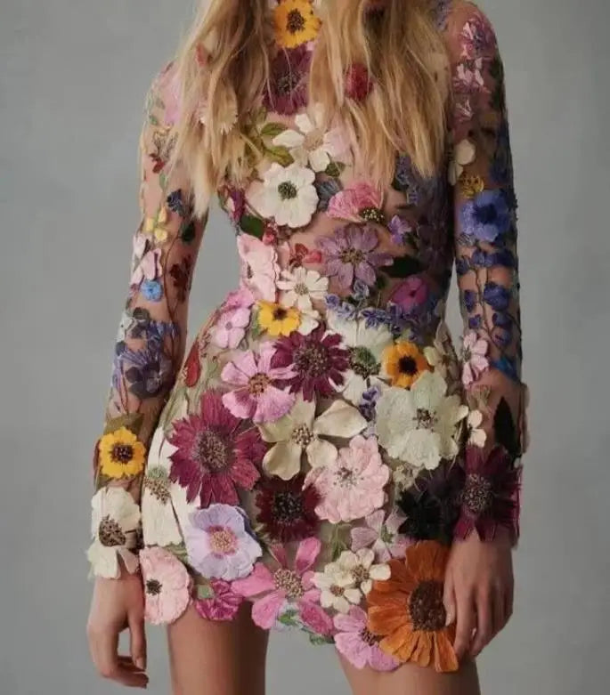 Robe brodée florale | Élégance événementielle