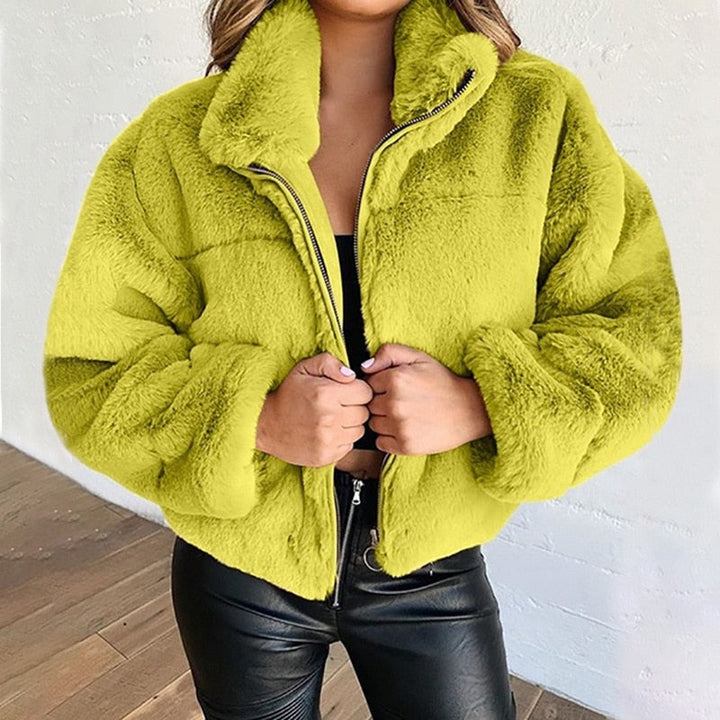 Veste en fausse fourrure zippée | Douceur hivernale