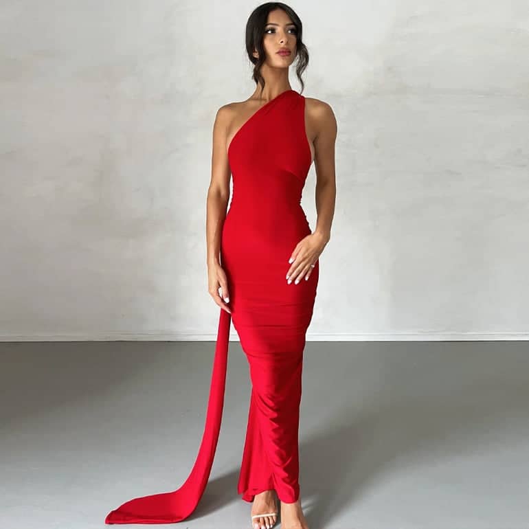 Robe longue asymétrique | Élégance soirée