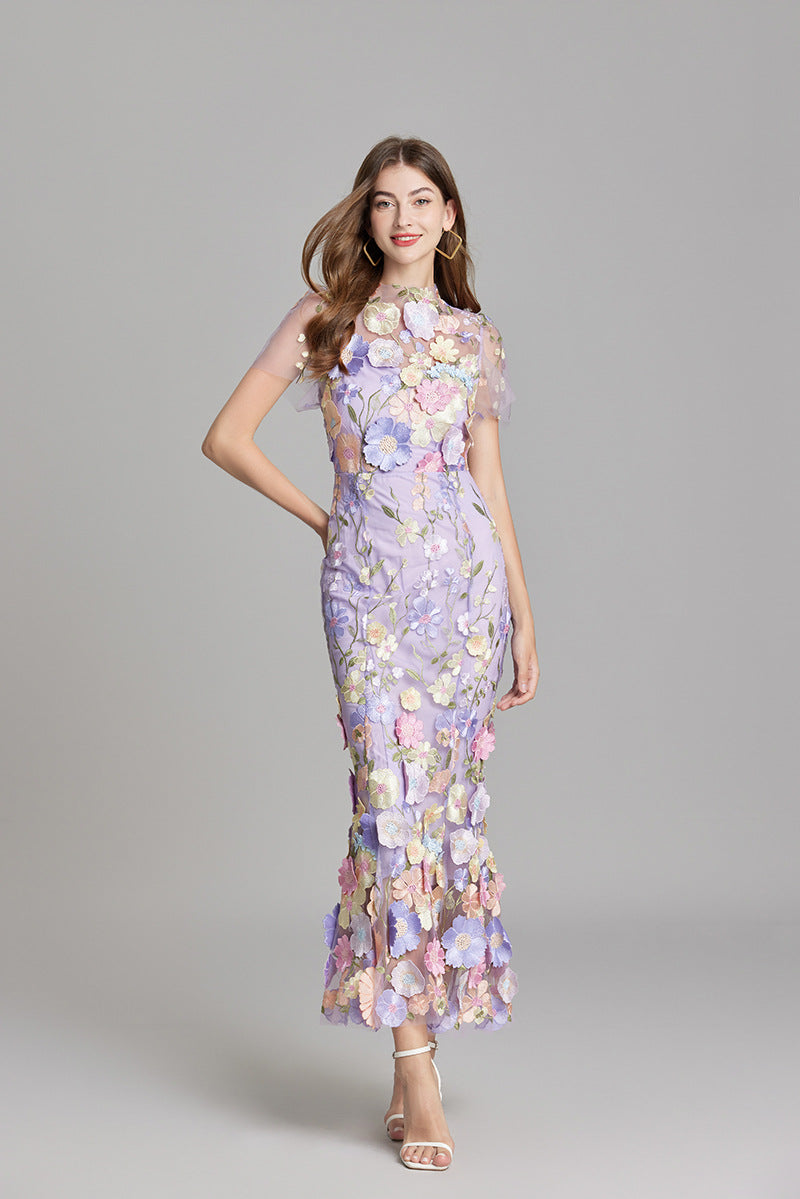 Robe longue brodée | Élégance florale pour les occasions spéciales