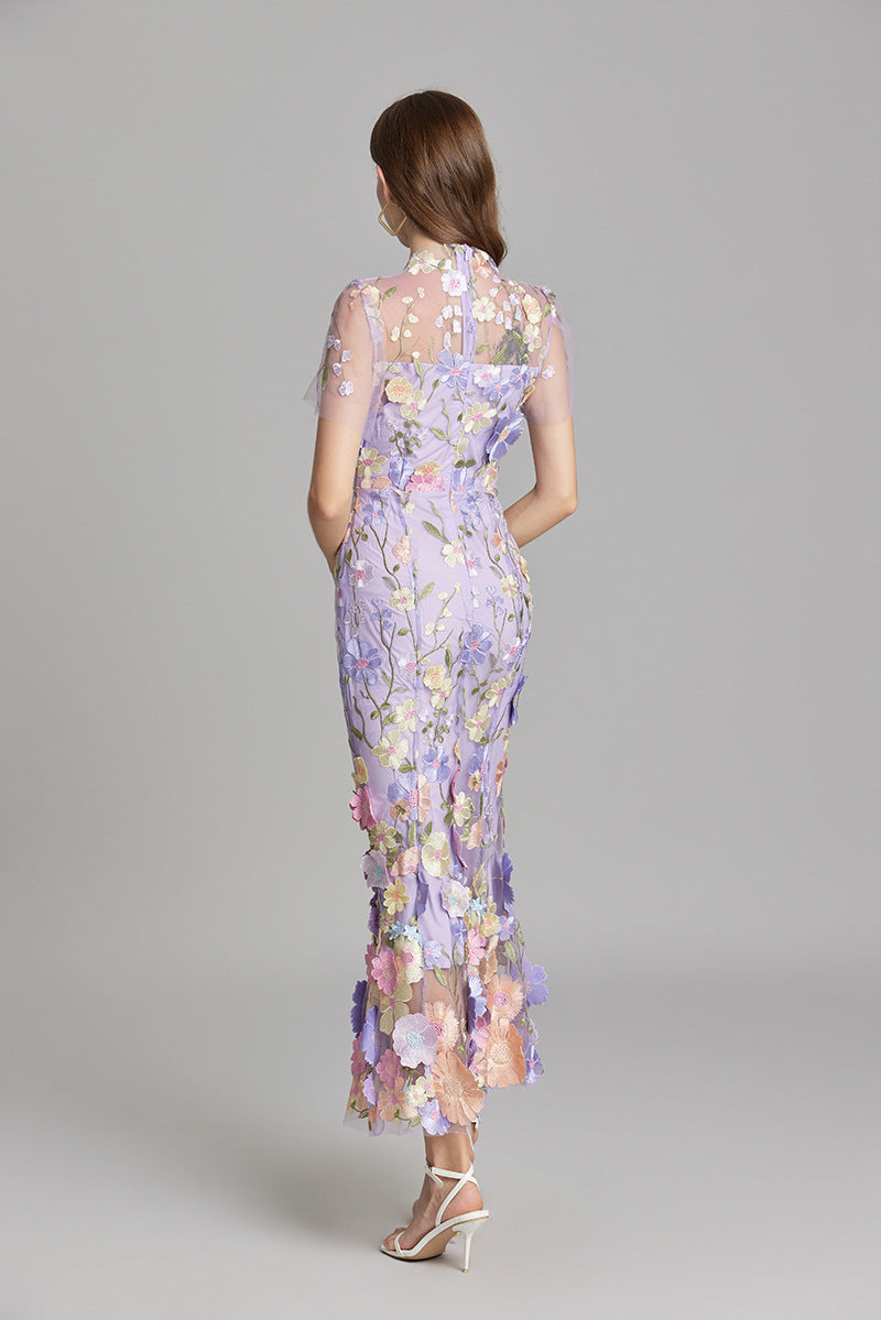 Robe longue brodée | Élégance florale pour les occasions spéciales