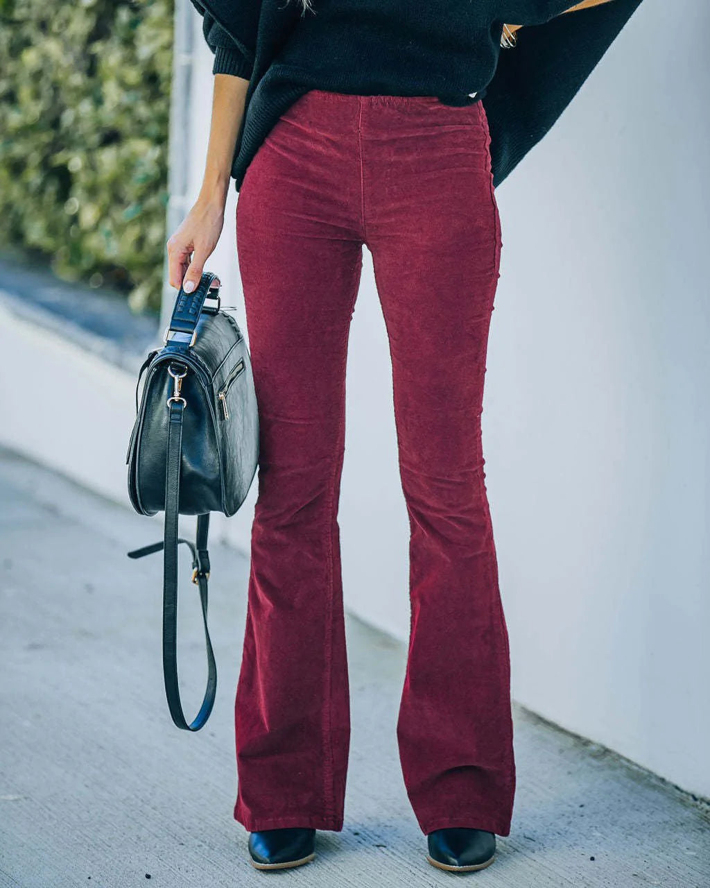 Pantalon flare tendance | Silhouette allongée et moderne