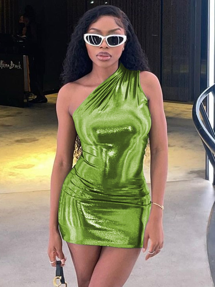 Robe une épaule courte | Style audacieux pour soirées glamour