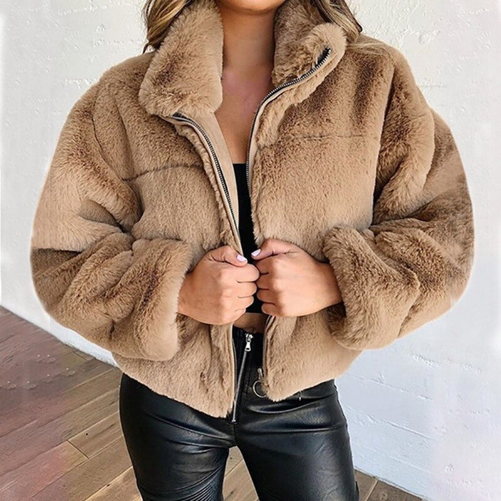Veste en fausse fourrure zippée | Douceur hivernale