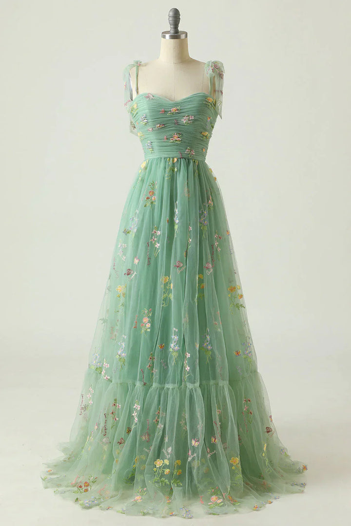 Robe de bal longue en tulle brodé | Élégance florale intemporelle