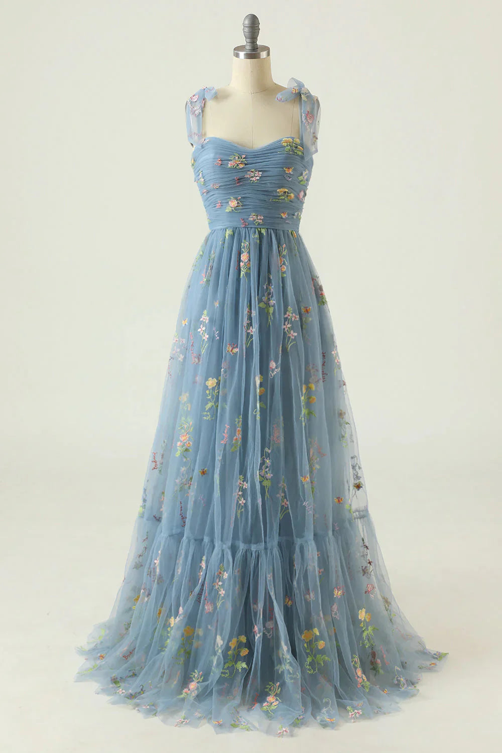 Robe de bal longue en tulle brodé | Élégance florale intemporelle