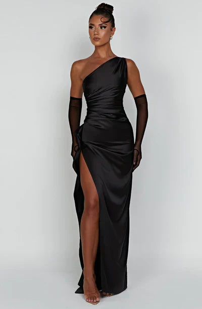 Robe Longue Asymétrique | Fente Haute et Drapé Élégant