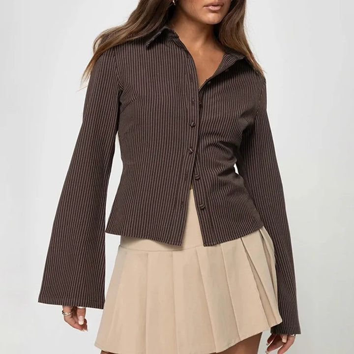 Blouse cintrée à rayures | Style rétro chic