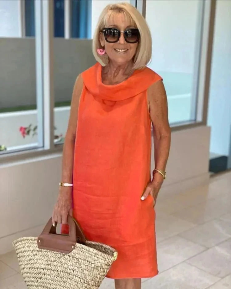 Robe droite col bénitier | Fraîcheur et simplicité