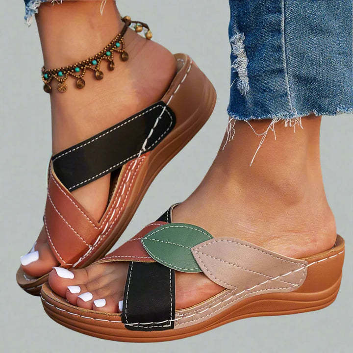 Sandales orthopédiques à motif feuille | Soutien et originalité