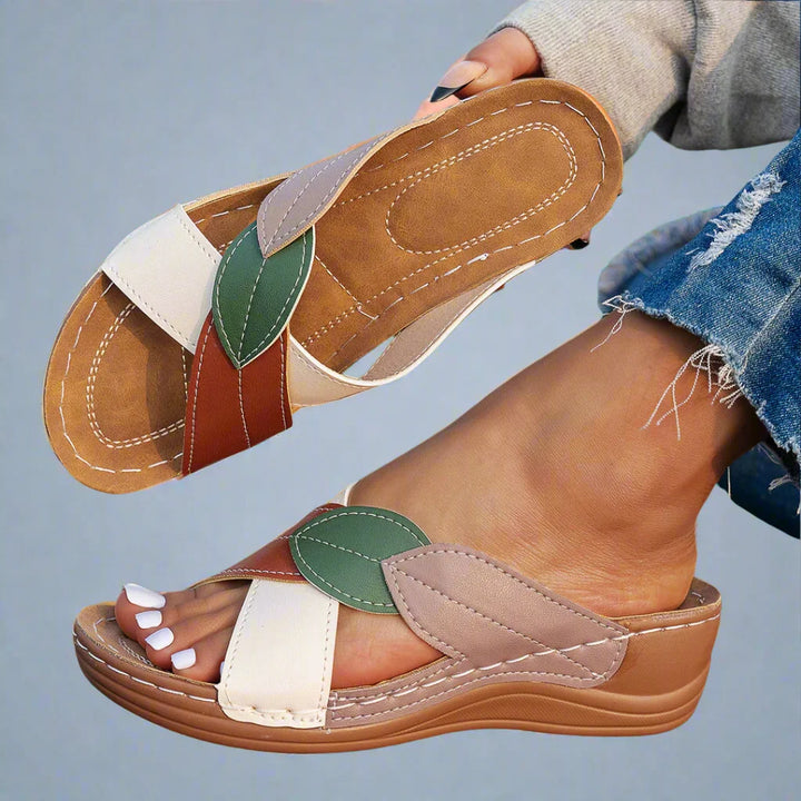 Sandales orthopédiques à motif feuille | Soutien et originalité