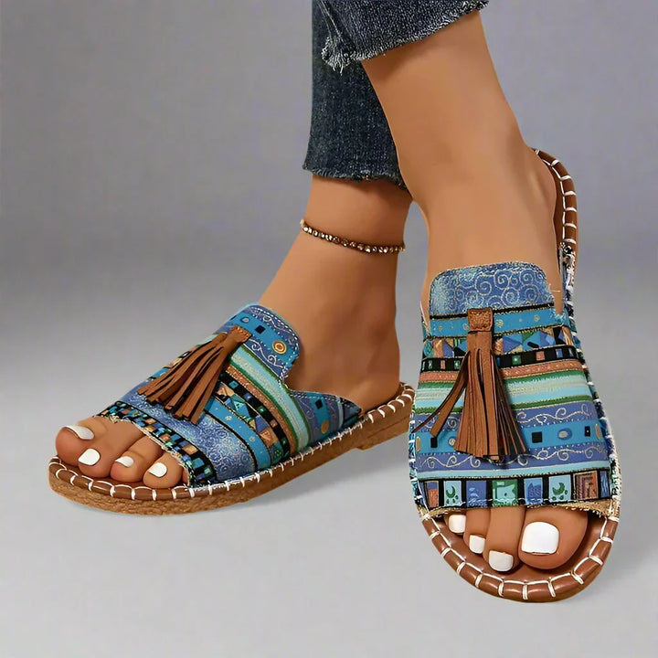 Sandales ethniques à pompon | Style bohème et confort