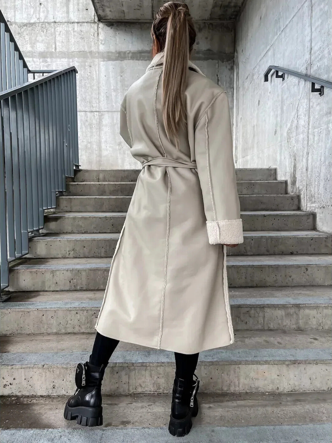 Manteau Long en Similicuir & Doublure Fourrure | Pour journées froides élégantes