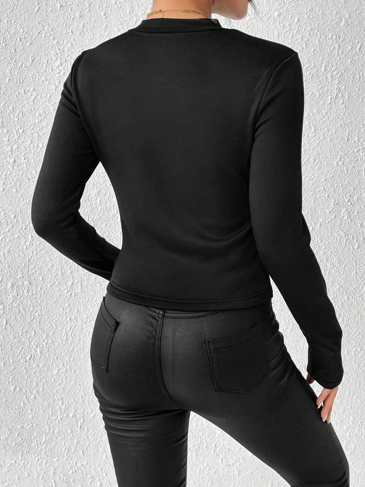 T-shirt à col montant manches longues | Élégance noire au quotidien