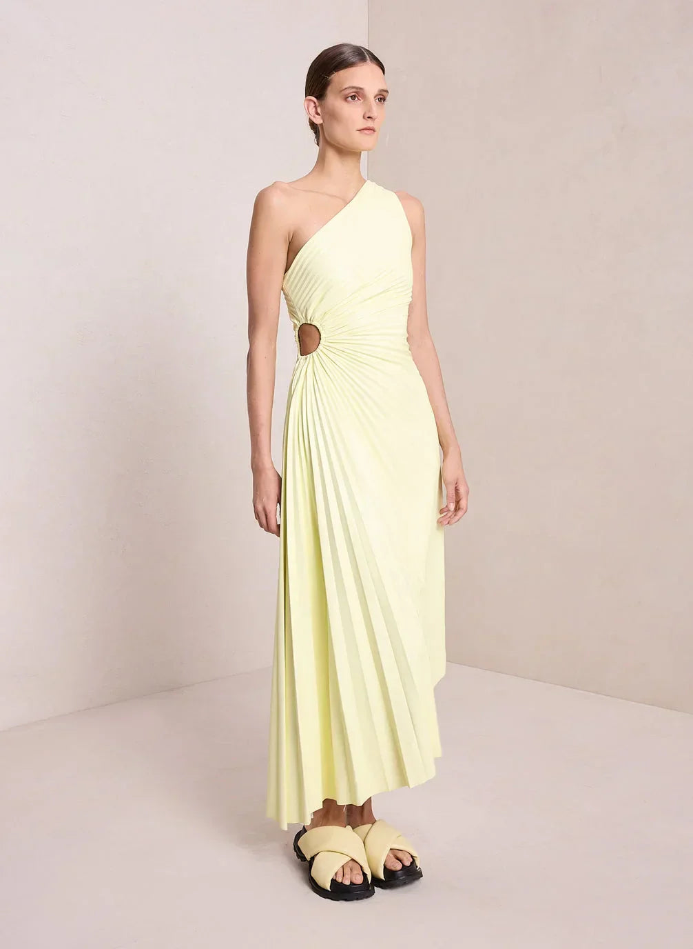 Robe longue asymétrique | Élégance estivale