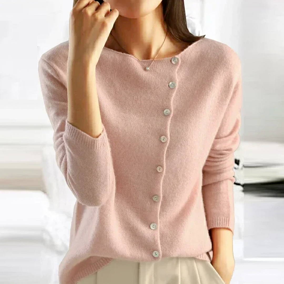Pull boutonné asymétrique | Charme discret du quotidien