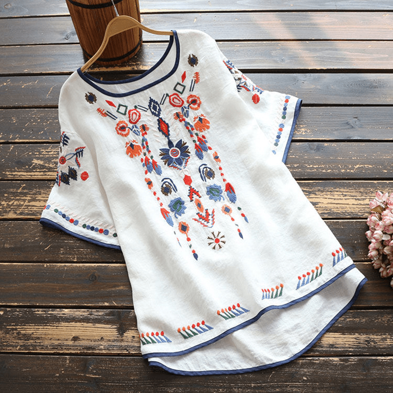 Blouse brodée ethnique | Pour un look bohème et original