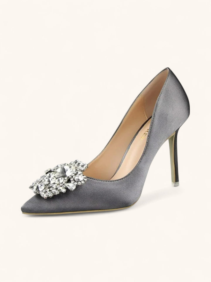 Escarpins à talons élégants | Détail bijou raffiné