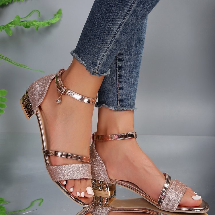 Sandales élégantes à talon bas | Parfaites pour les grandes tailles et les occasions festives