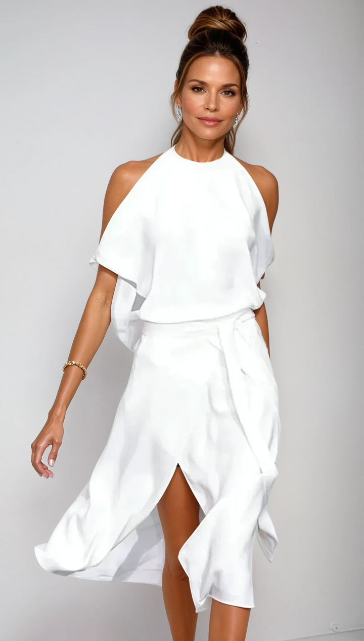 Robe fluide à encolure américaine | Élégance moderne pour vos événements
