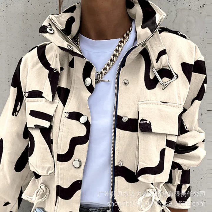 Veste courte à imprimé graphique | Look urbain et tendance