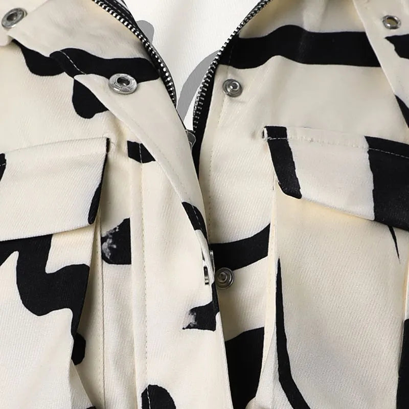 Veste courte à imprimé graphique | Look urbain et tendance