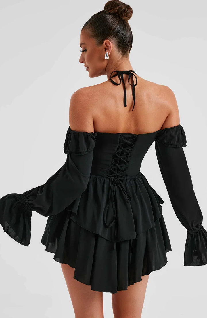Robe courte épaules dénudées à volants | Élégance féminine
